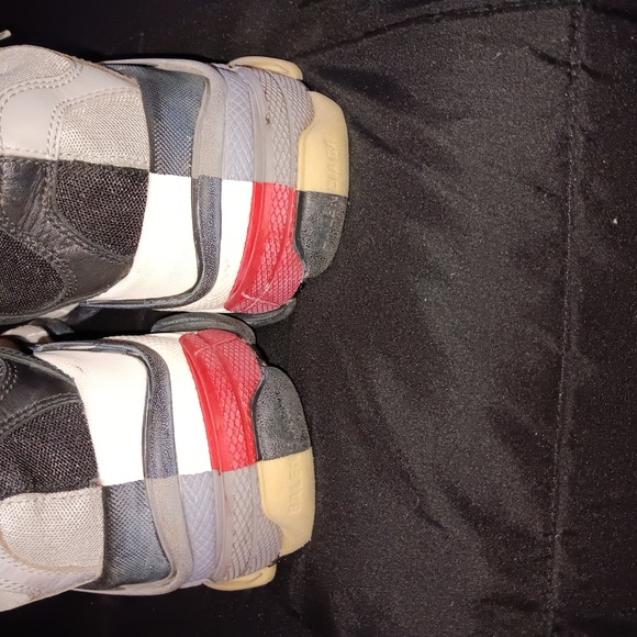 Balenciaga Men's Gray Sneakers - Picture 4 of 4